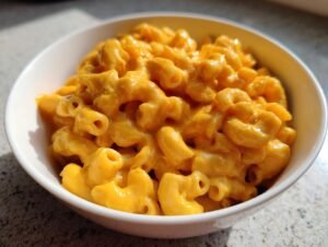 Amazing 25-min Easy Vegan Pumpkin Mac Cheese