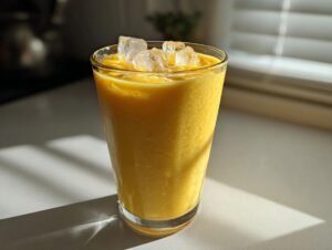 5 Minute Jamaican Pineapple Smoothie Bliss