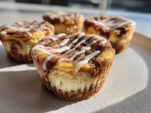 12 Amazing Mini Cinnamon Roll Cheesecakes